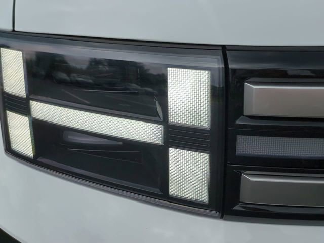 New 2026 Hyundai Santa Fe SE image 9