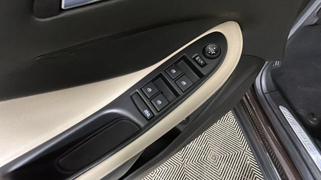 Used 2020 Buick Envision Essence FWD image 11