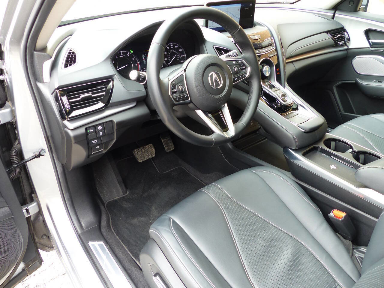 Used 2025 Acura RDX SH-AWD w/ Technology Package image 19