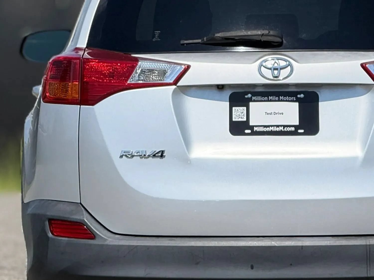 Used 2013 Toyota RAV4 LE FWD image 13