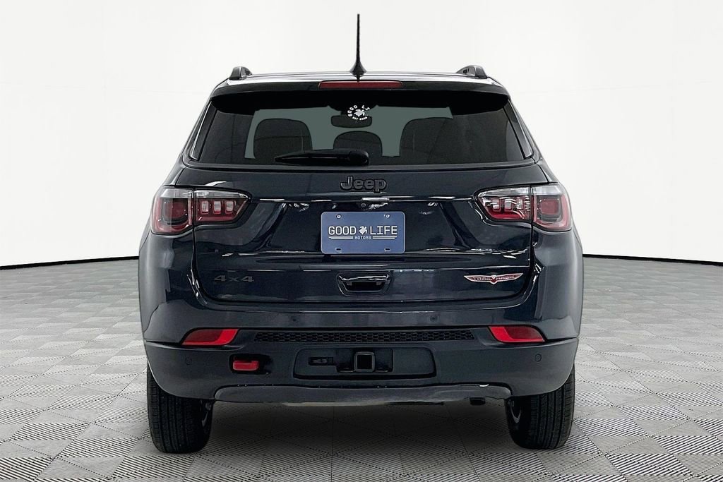 Used 2018 Jeep Compass Trailhawk w/ Leather Interior Group AWD/4WD image 5