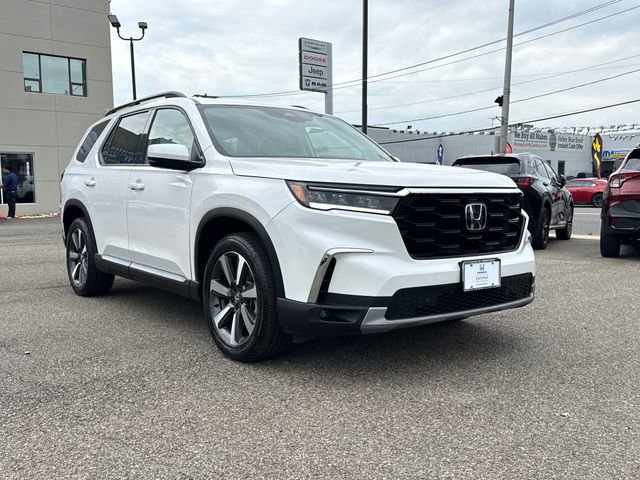 Used 2025 Honda Pilot Touring image 22