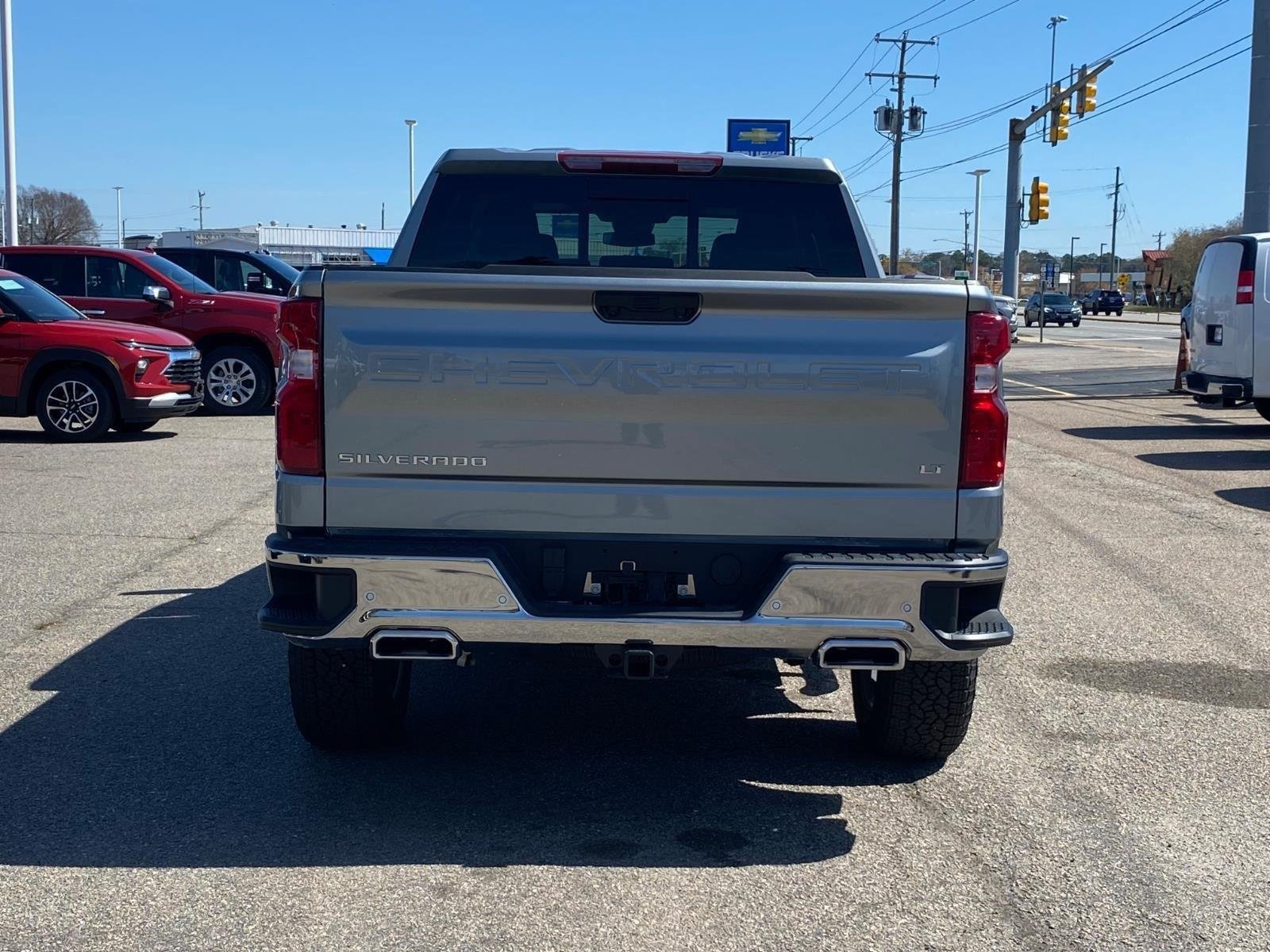 New 2026 Chevrolet Silverado 1500 LT w/ Z71 Off-Road Package AWD/4WD image 4