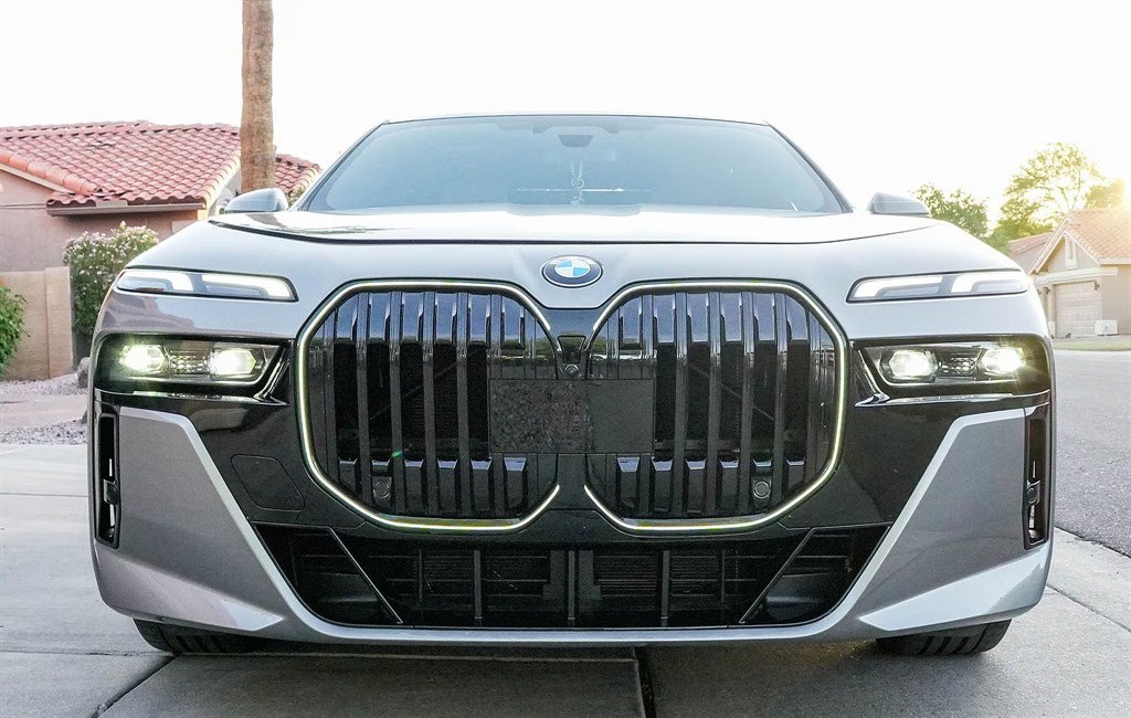 Used 2024 BMW 760i xDrive AWD/4WD image 11