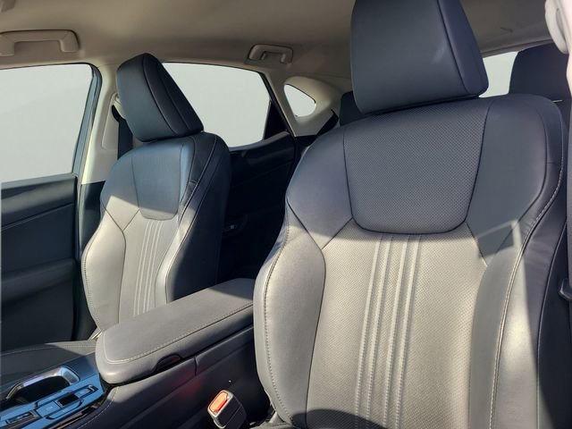 Used 2023 Lexus NX 250 FWD w/ Towing Package (2000 Lbs) image 18