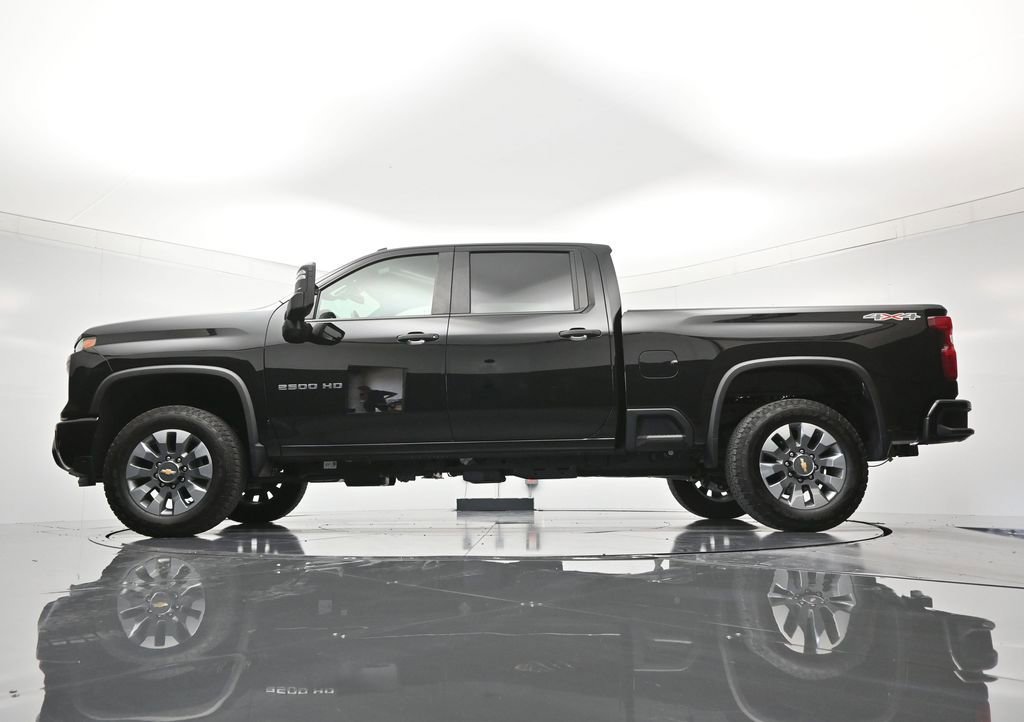 Used 2024 Chevrolet Silverado 2500 Custom w/ Custom Value Package AWD/4WD image 42