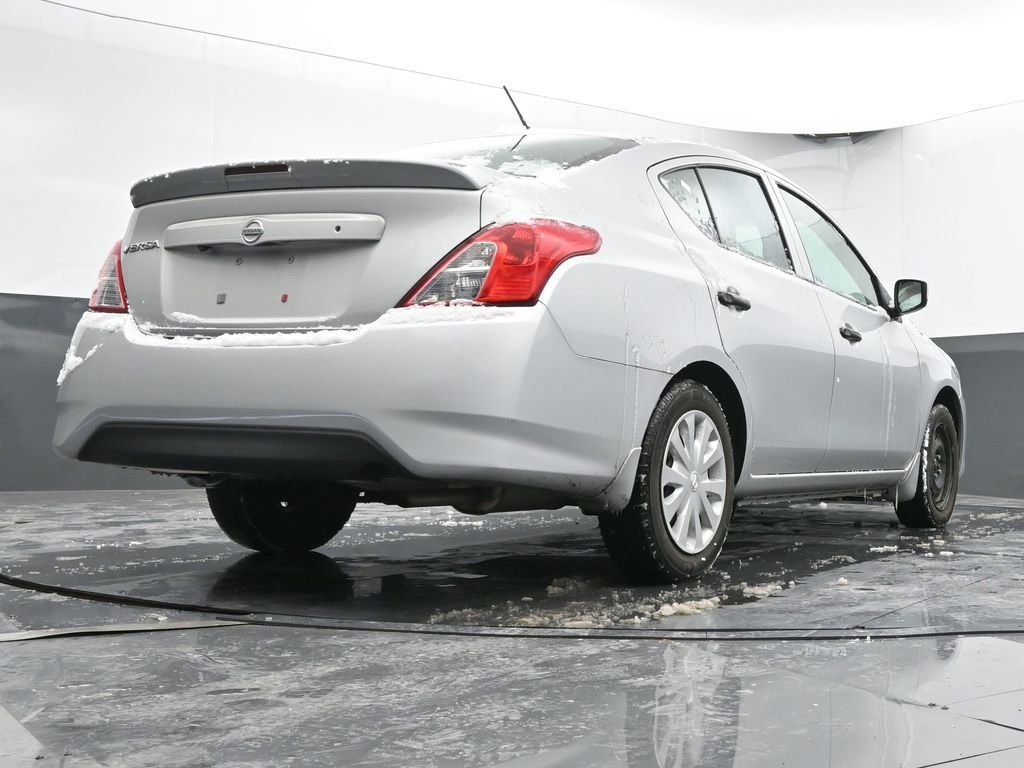 Used 2019 Nissan Versa S Plus image 42