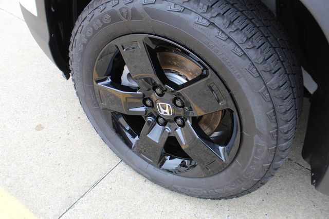 Used 2025 Honda Ridgeline Black Edition image 3