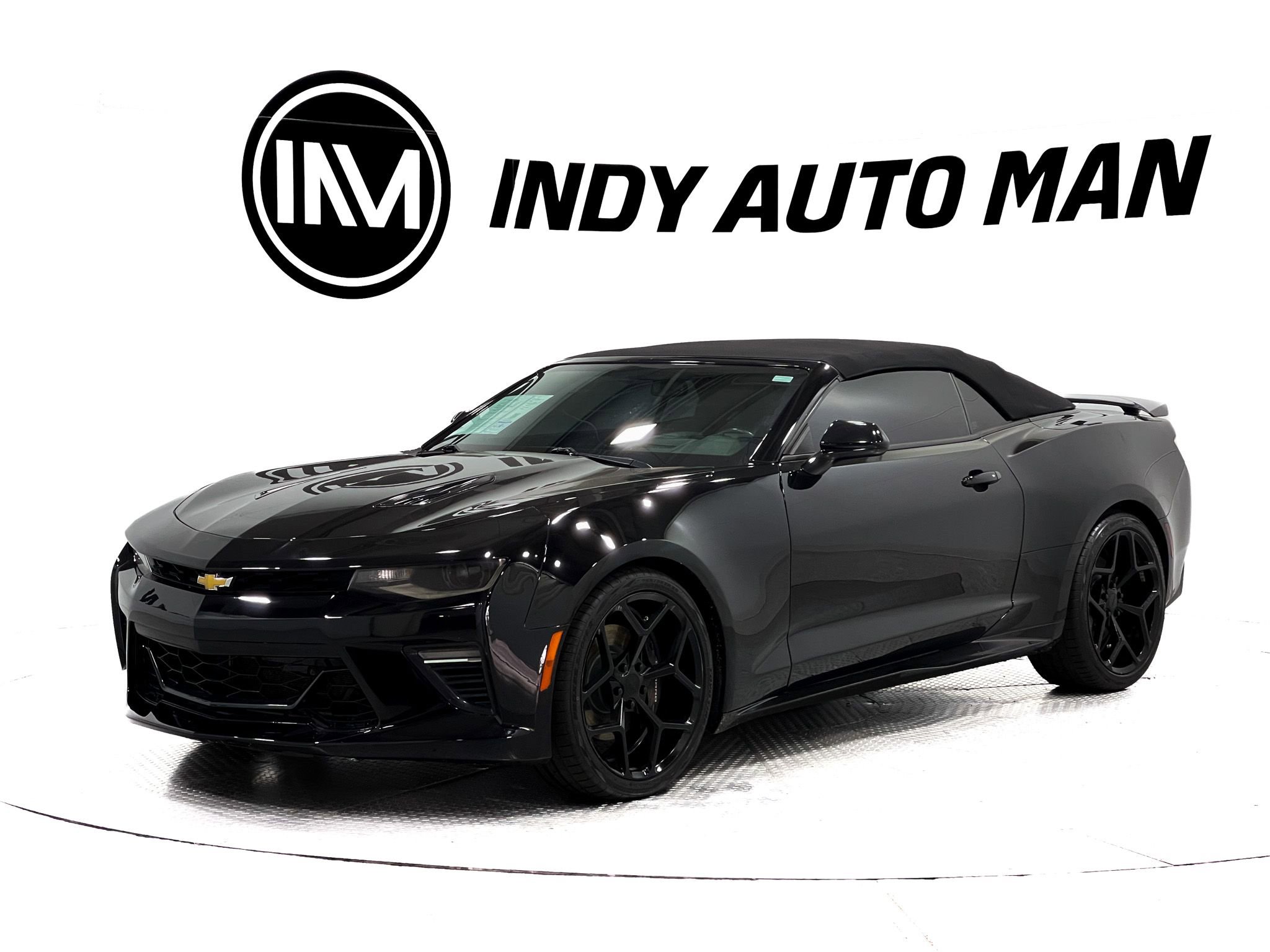 Used 2018 Chevrolet Camaro SS RWD image 8