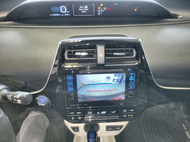 Used 2016 Toyota Prius Three w/ Advanced Technology Package image 17