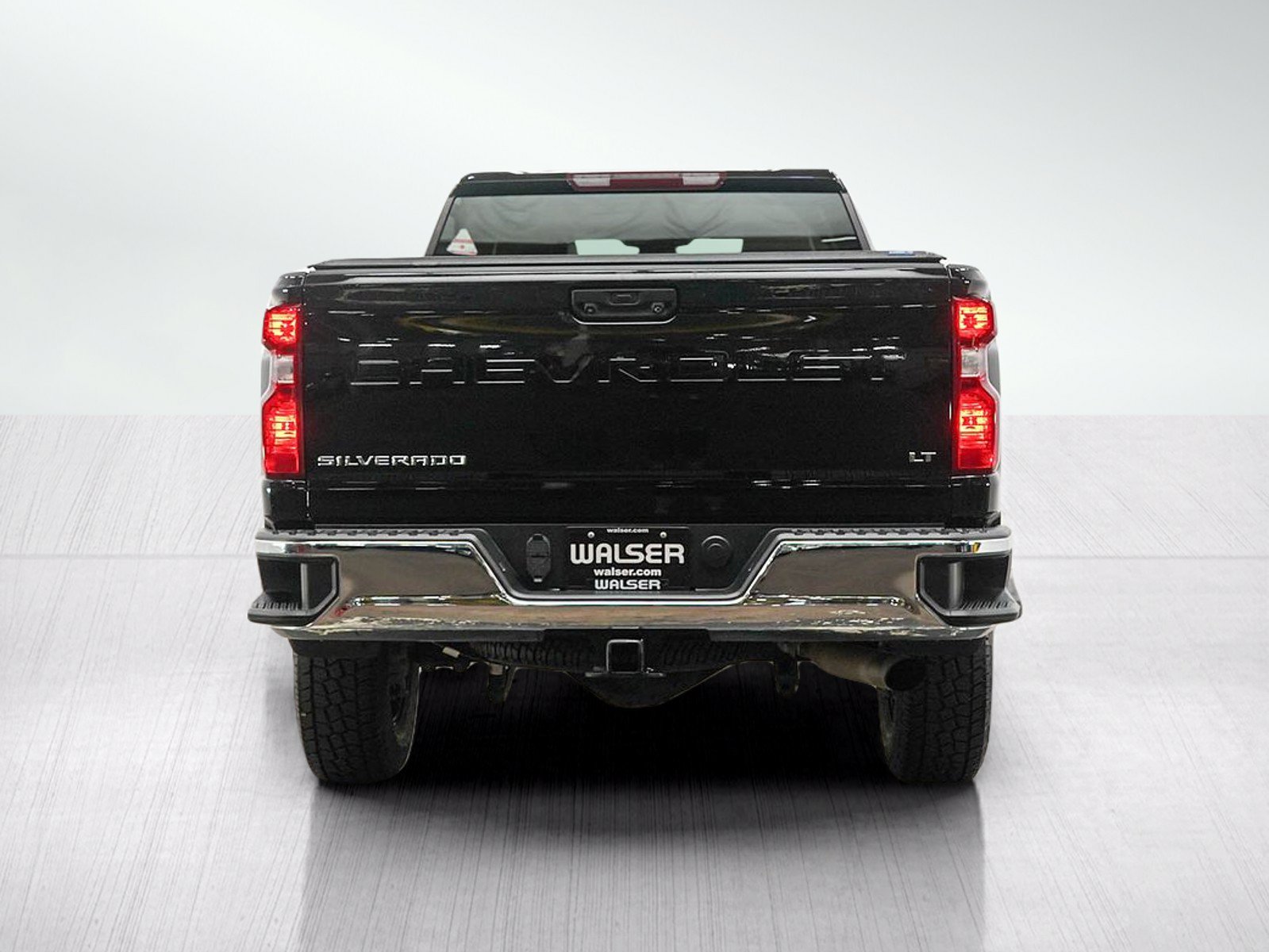 Used 2024 Chevrolet Silverado 2500 LT w/ Convenience Package AWD/4WD image 4