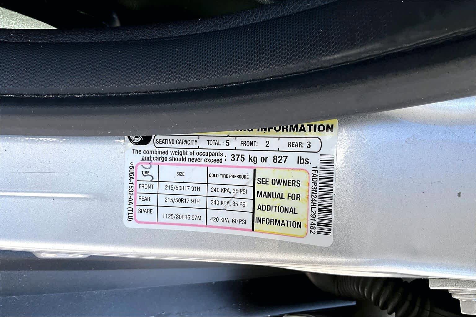 Used 2017 Ford Focus Titanium FWD image 37