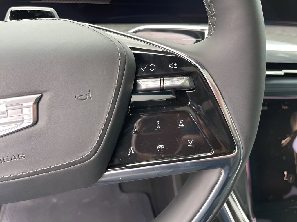 Used 2025 Cadillac Escalade IQ Sport 2 w/ LPO, ONYX Package image 25