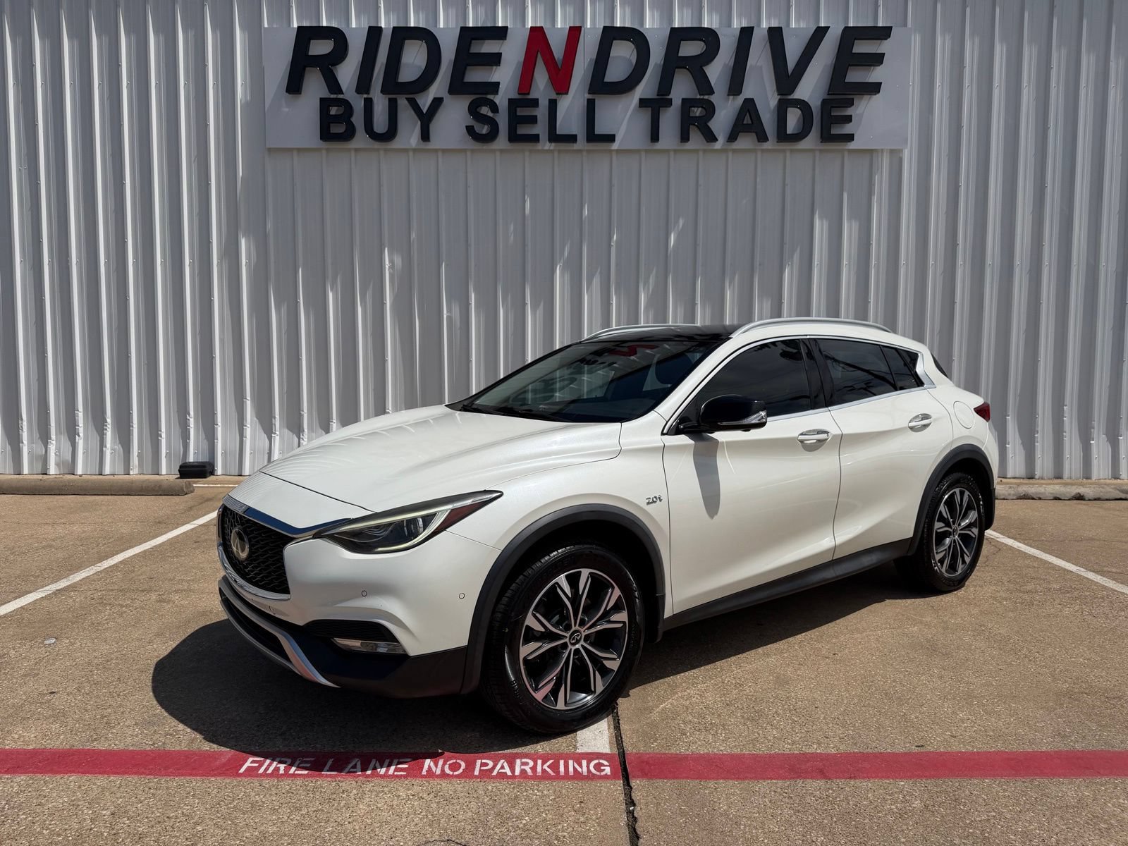 Used 2019 INFINITI QX30 AWD w/ Proassist Package image 1