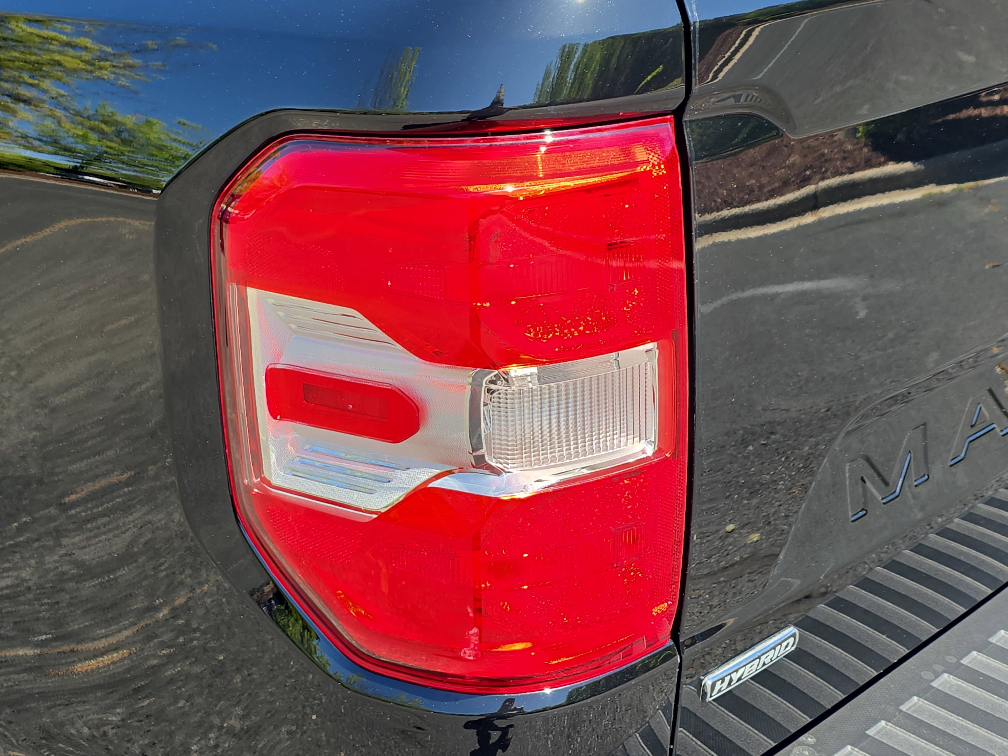 Used 2023 Ford Maverick Lariat FWD image 31