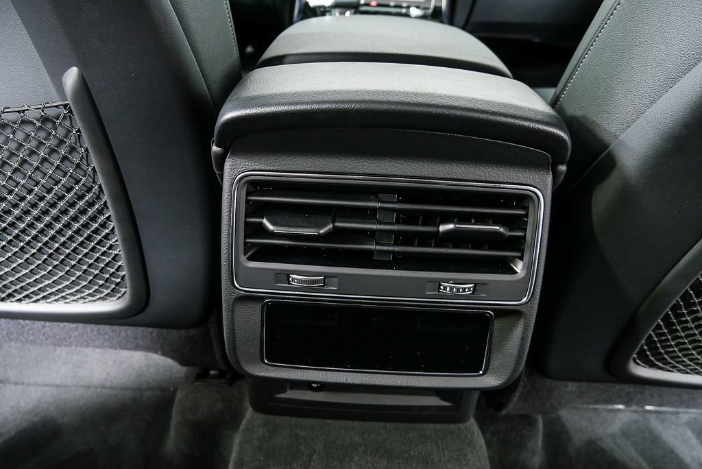 Used 2023 Audi Q8 Prestige w/ Prestige Package image 19
