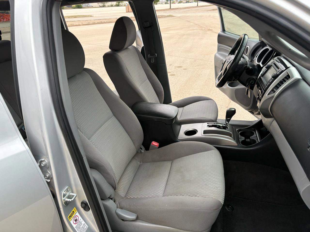 Used 2013 Toyota Tacoma PreRunner w/ SR5 Pkg image 28