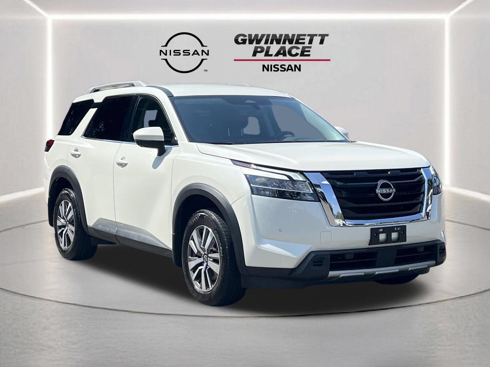 Used 2024 Nissan Pathfinder SL AWD/4WD image 29
