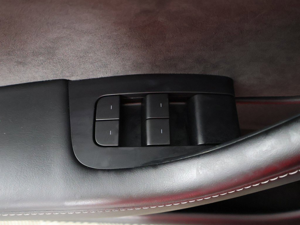 Used 2023 Tesla Model Y Long Range image 35