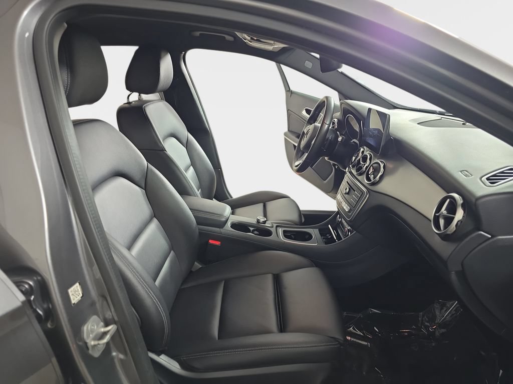 Used 2018 Mercedes-Benz GLA 250 image 10