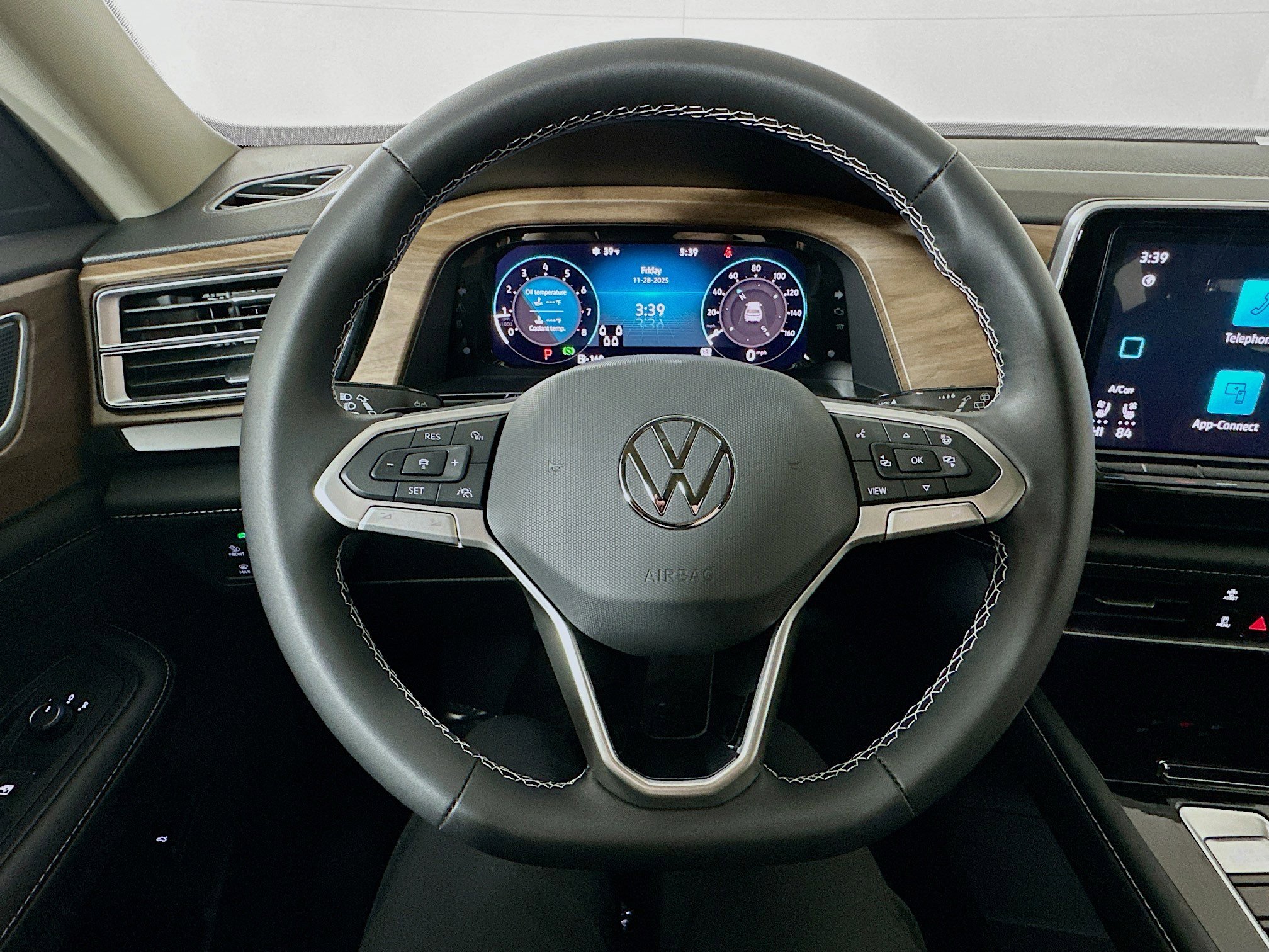 New 2026 Volkswagen Atlas SE AWD/4WD image 11