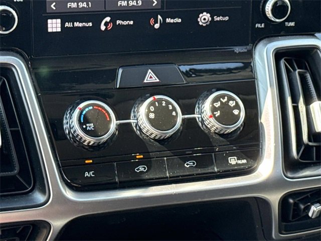 Used 2022 Kia Sorento LX image 21