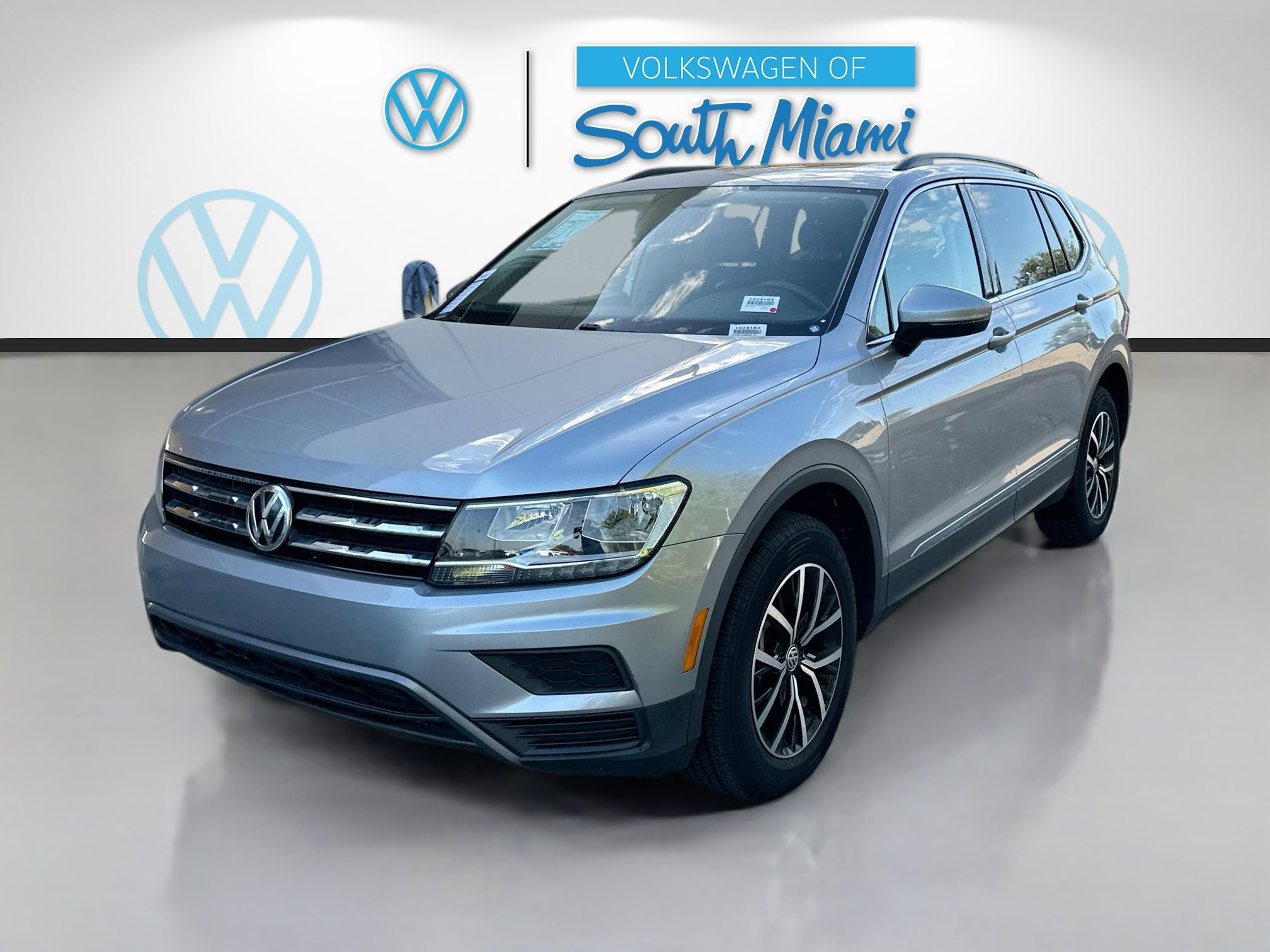 Used 2021 Volkswagen Tiguan SE w/ Panoramic Sunroof Package