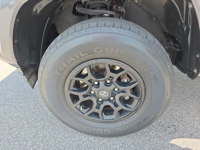 Used 2019 Toyota Tacoma SR5 RWD image 31