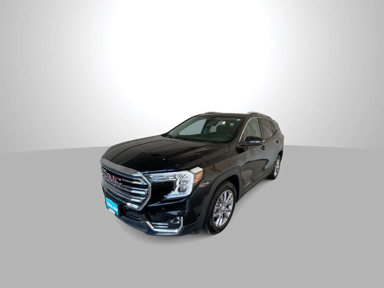Used 2022 GMC Terrain SLT w/ Tech Package AWD/4WD image 4