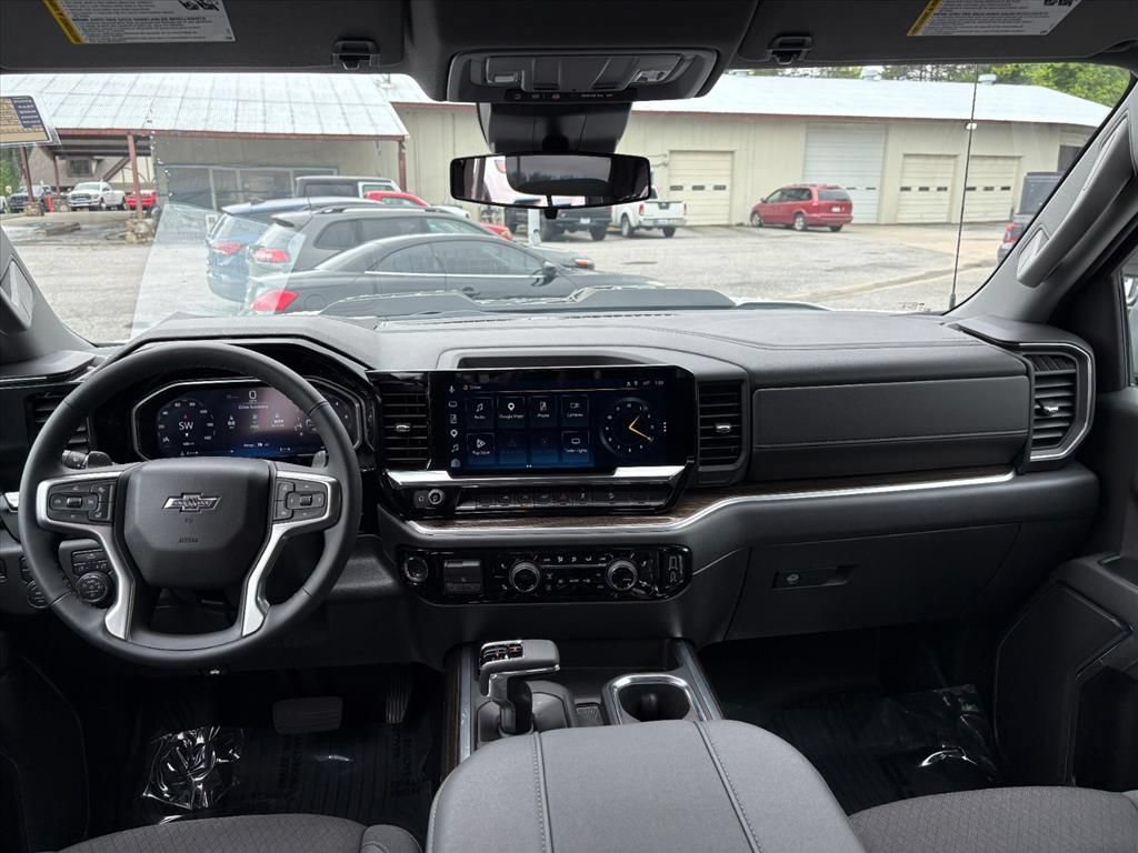 Used 2026 Chevrolet Silverado 1500 LT Trail Boss AWD/4WD image 6