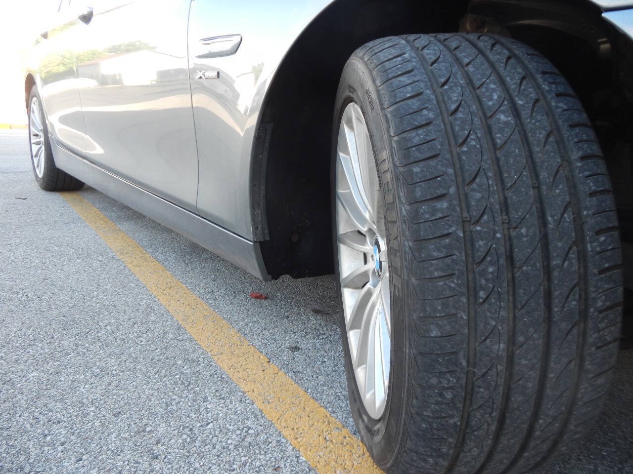 Used 2011 BMW 535i xDrive Sedan AWD/4WD image 20