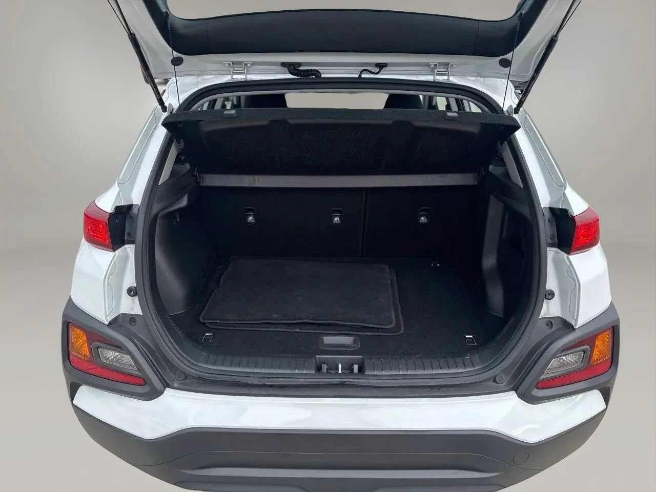 Used 2019 Hyundai Kona SE AWD/4WD image 15