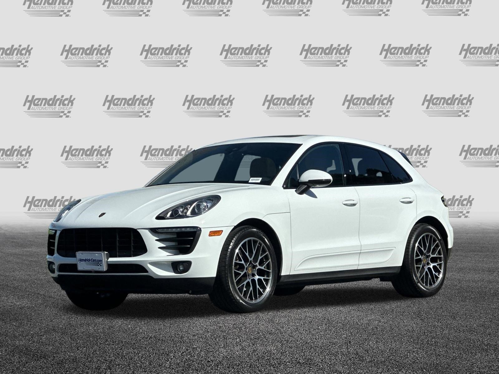 Used 2018 Porsche Macan Sport Edition image 9