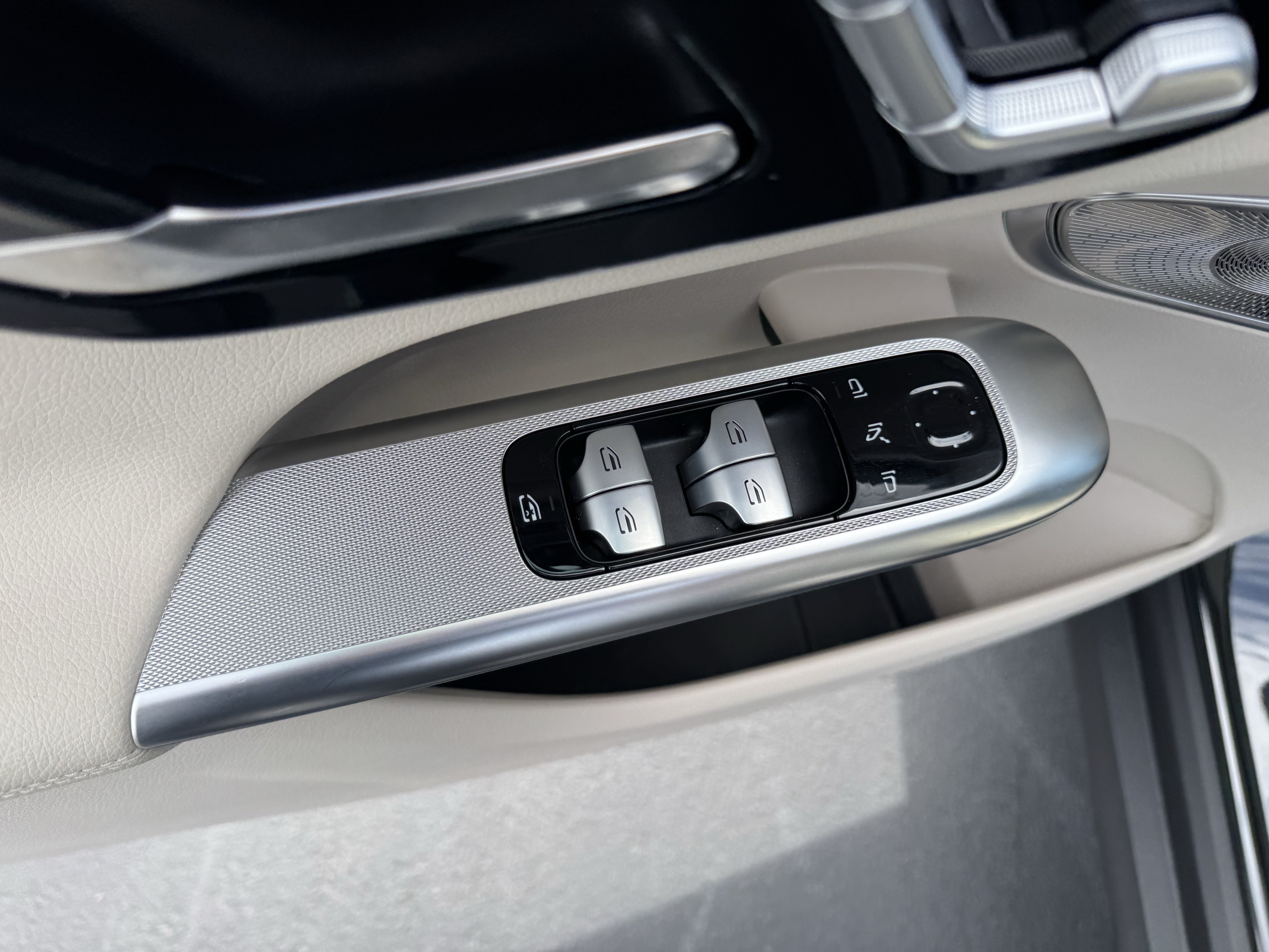Certified 2026 Mercedes-Benz GLC 300 4MATIC image 15