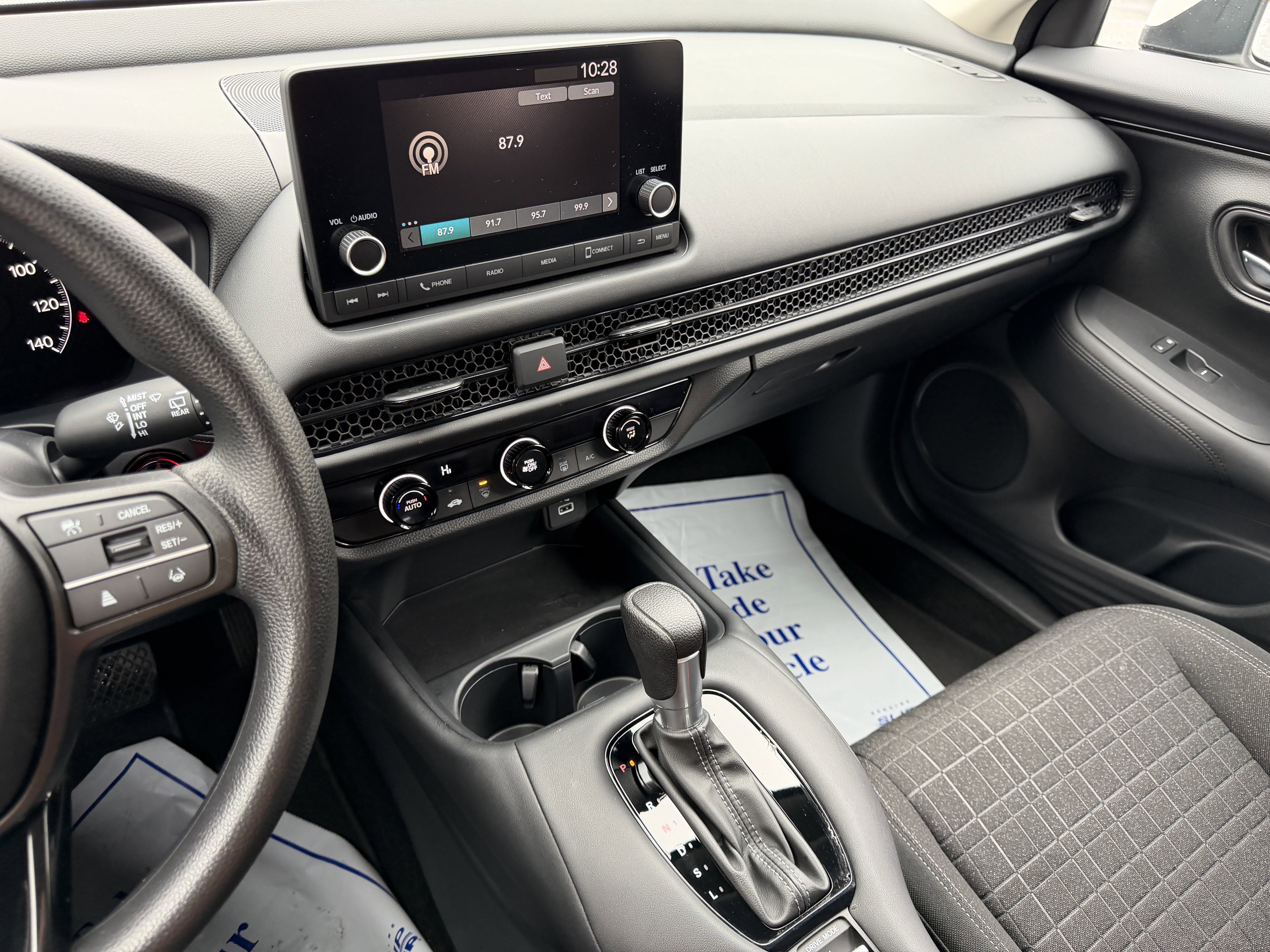 Certified 2023 Honda HR-V LX image 17