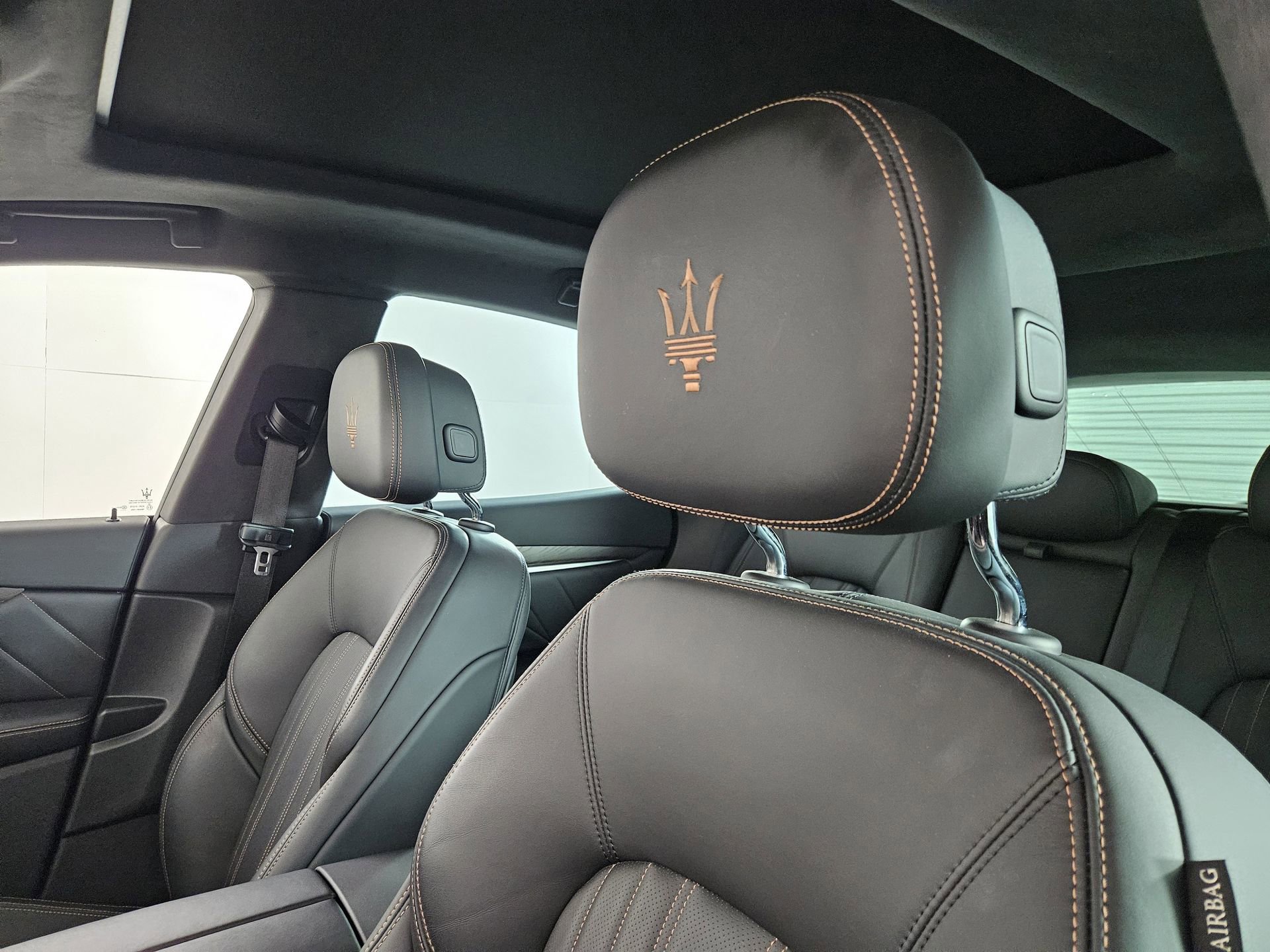 Used 2022 Maserati Levante Modena AWD/4WD image 17