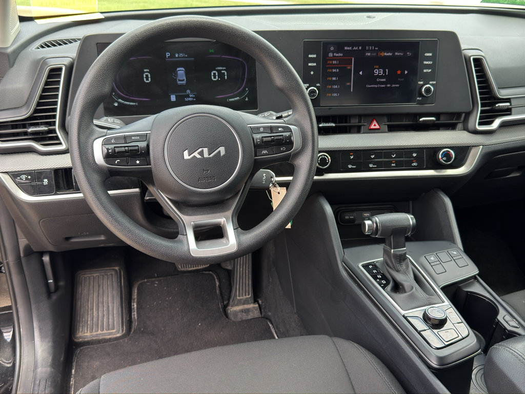 Used 2024 Kia Sportage LX AWD/4WD image 12