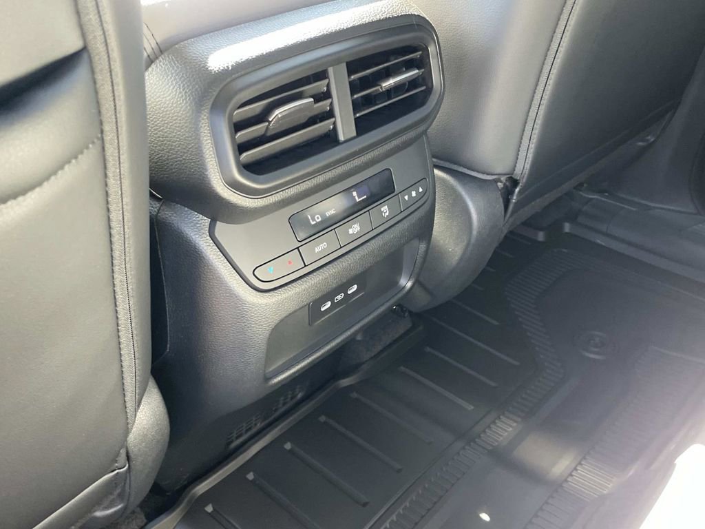 New 2025 Honda Pilot EX-L image 11