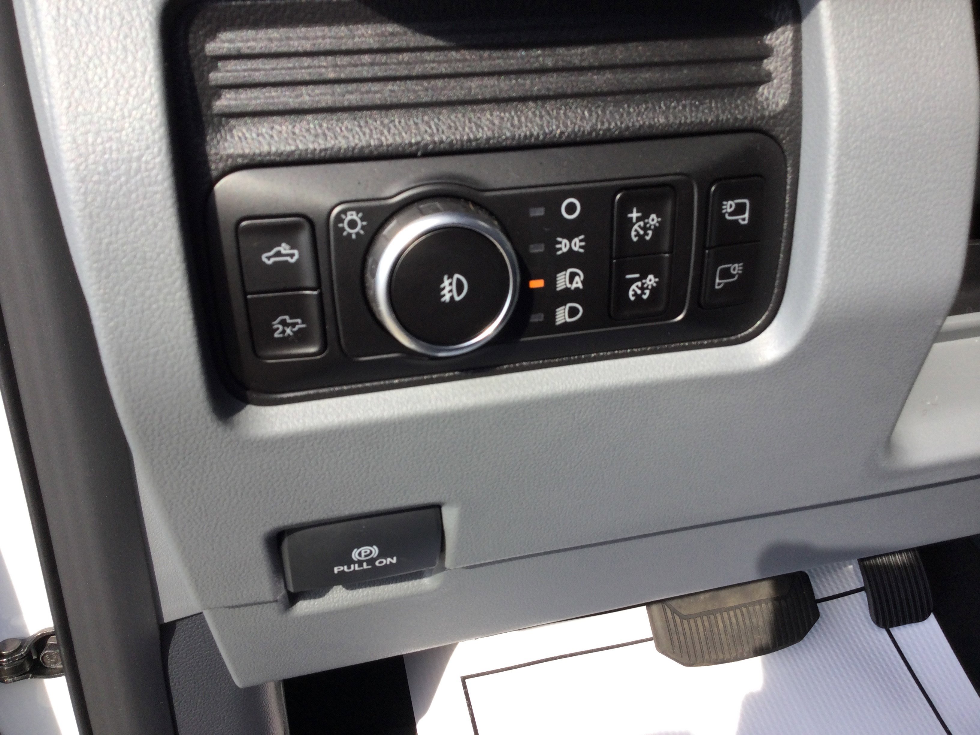 New 2026 Ford F350 XLT w/ XLT Premium Package image 12