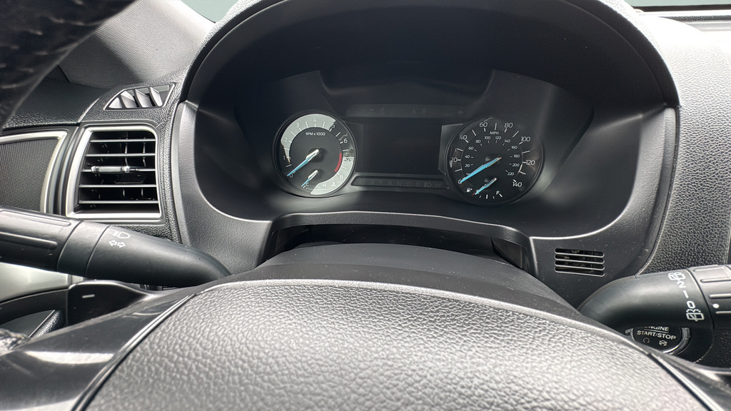 Used 2017 Ford Explorer XLT AWD/4WD image 12