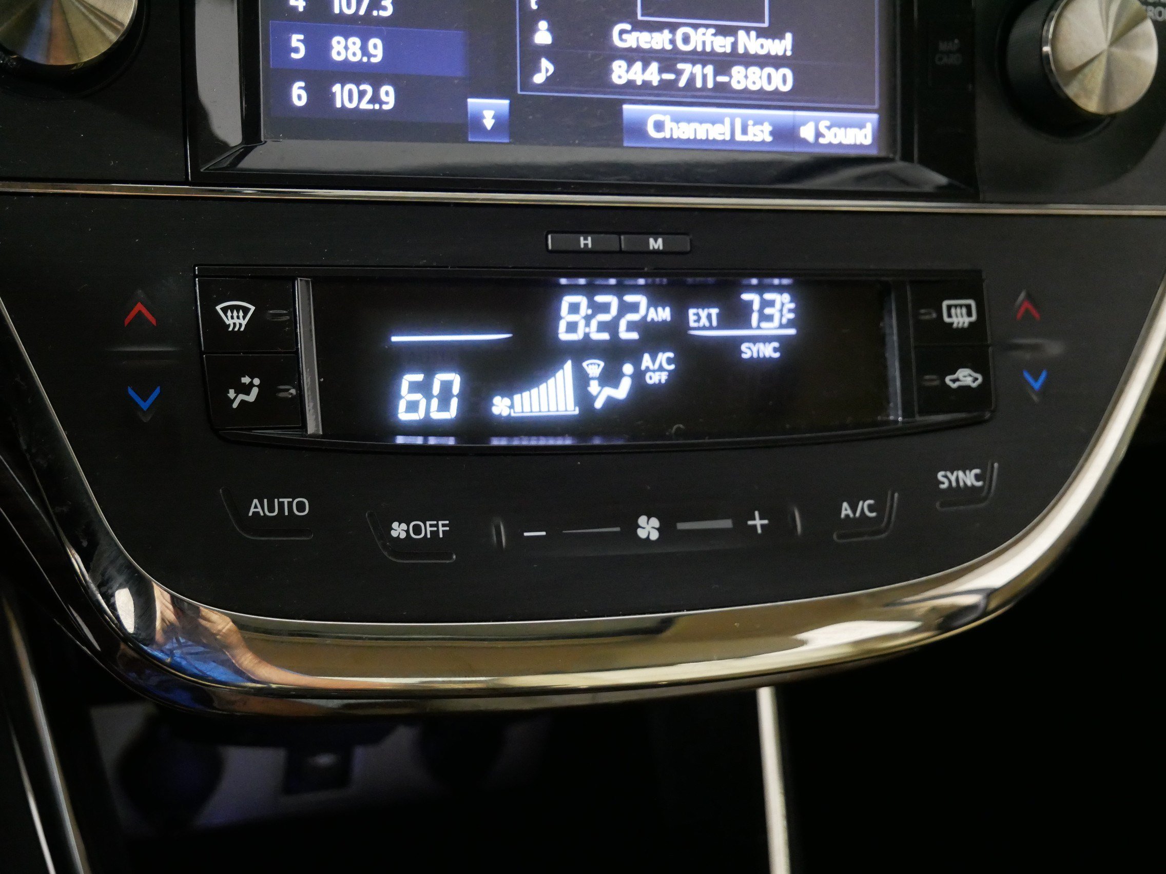 Used 2015 Toyota Avalon XLE Touring FWD image 23