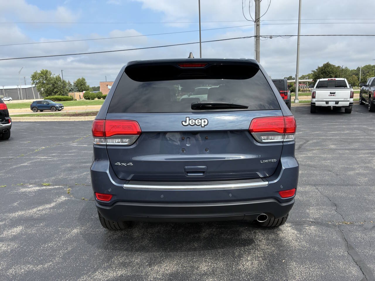 Used 2019 Jeep Grand Cherokee Limited AWD/4WD image 3