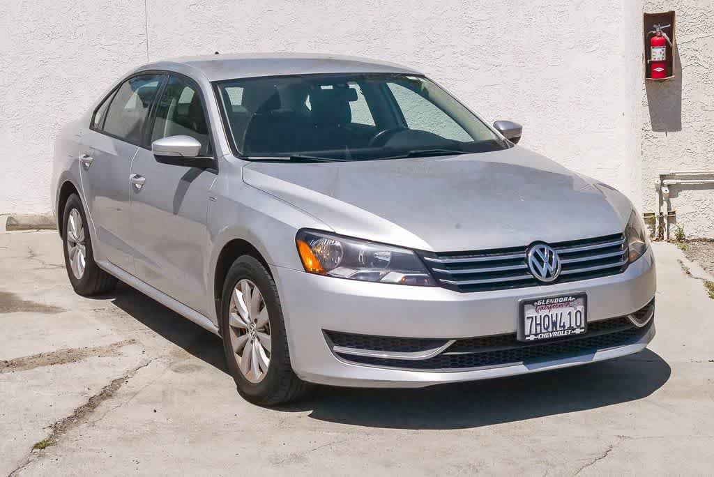 Used 2014 Volkswagen Passat 1.8T Wolfsburg Edition FWD image 3