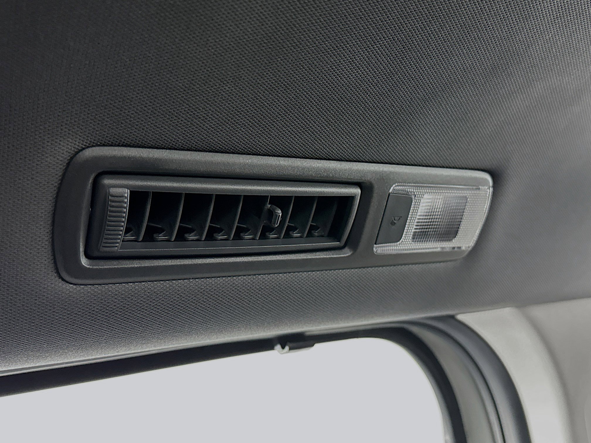 Used 2022 Toyota Sienna Platinum image 28