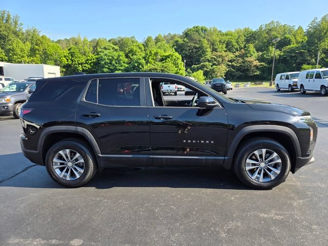 Used 2025 Chevrolet Equinox LT AWD/4WD image 12