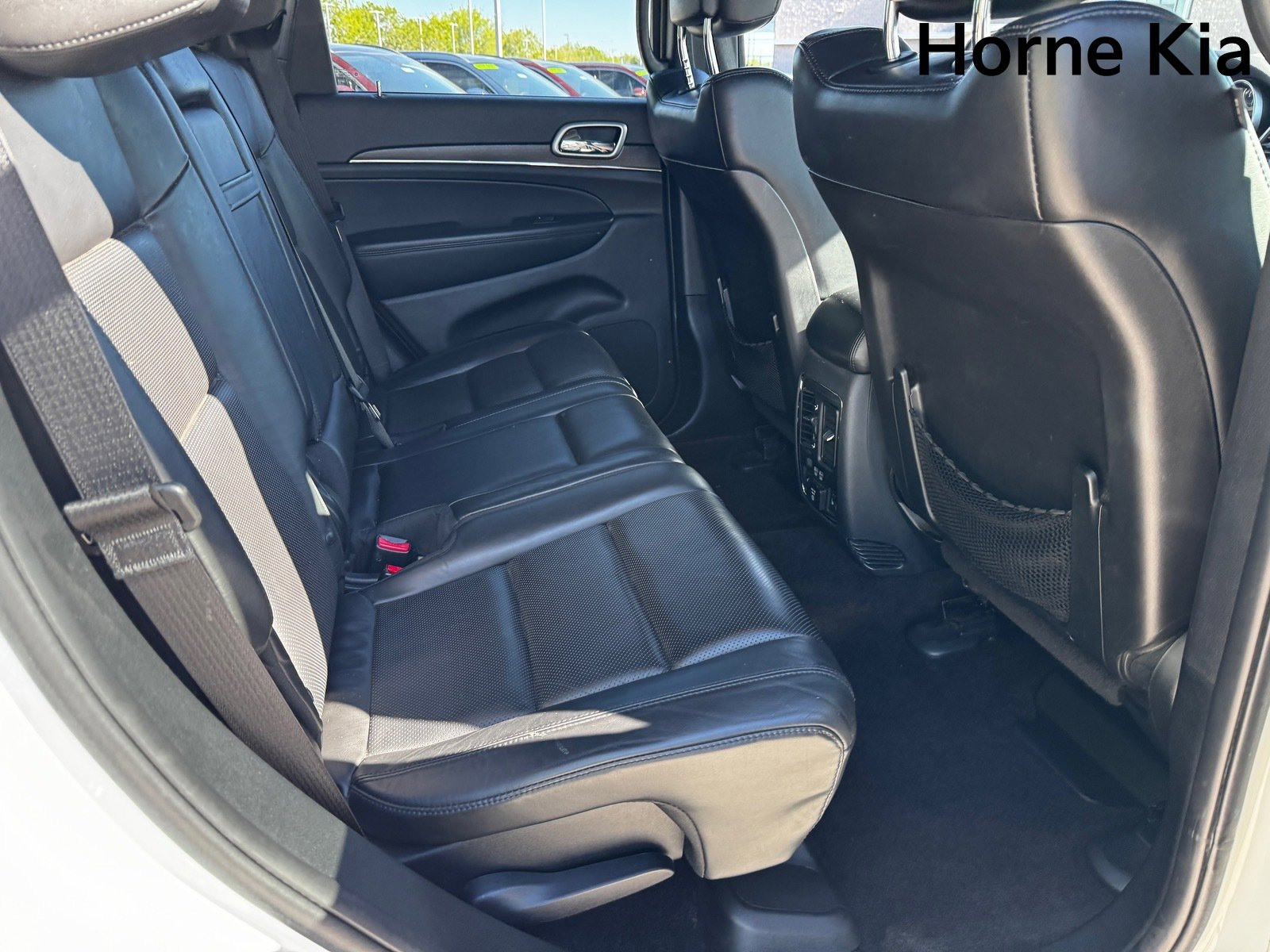 Used 2018 Jeep Grand Cherokee Limited w/ Luxury Group II image 26