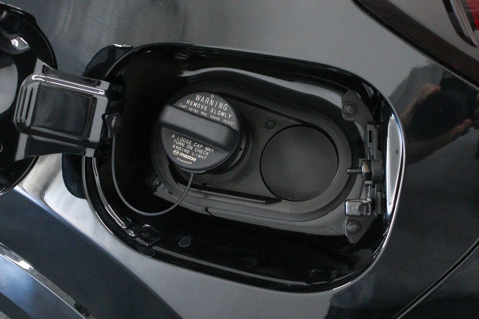 New 2025 MAZDA CX-5 AWD 2.5 S w/ Premium Plus Pkg image 12