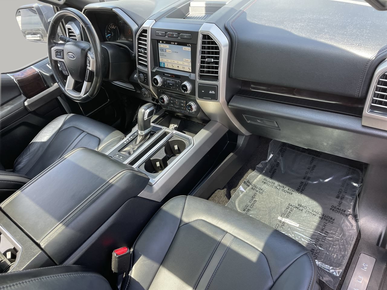 Used 2017 Ford F150 Platinum w/ Equipment Group 701A Luxury AWD/4WD image 12