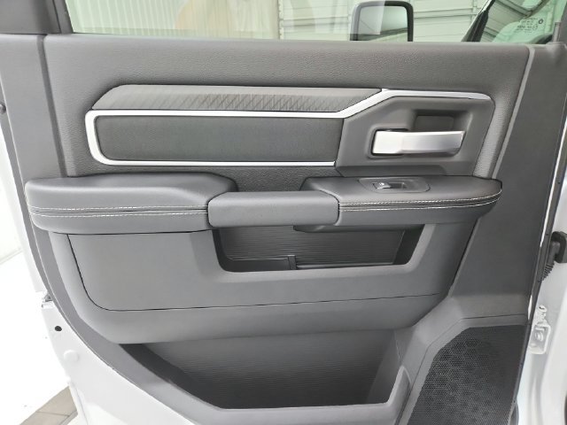 New 2026 RAM 2500 Big Horn AWD/4WD image 40
