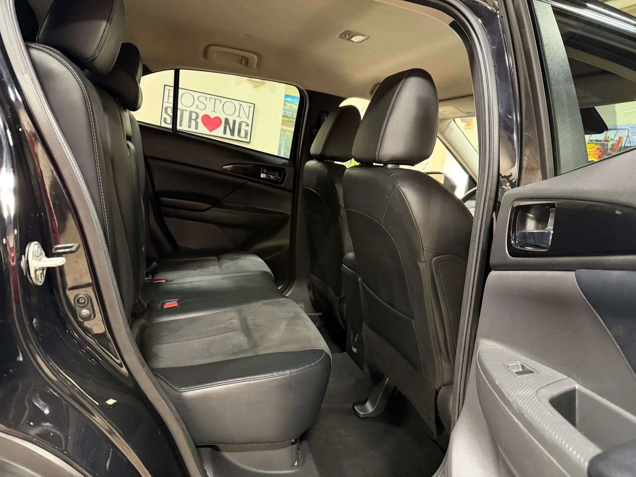 Used 2023 Mitsubishi Eclipse Cross SE image 38